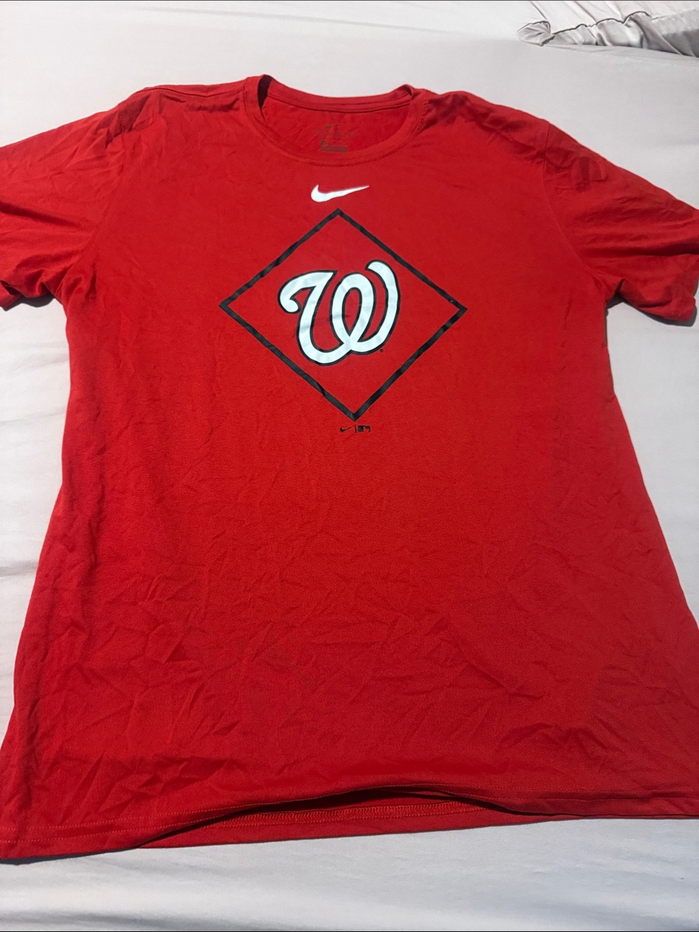 Nike Men’s Red Washington Nationals Short Sleeve Graphic Tee